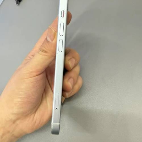 iPhone 15 128GB📱電池健康100%✅雙實體卡🇭🇰