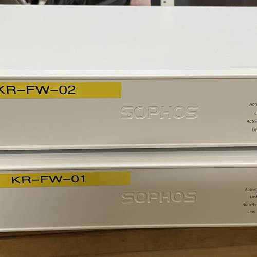 sophos xg125 rev.3，有兩隻