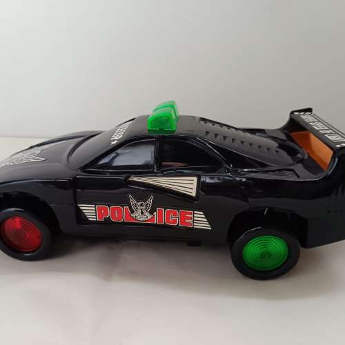 多動態多聲效電動車