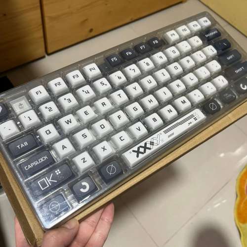 【清倉多買多送】客製化鍵盤配件 機械軸 鍵帽 清倉價