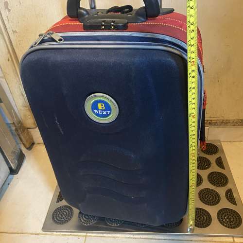 21吋（兩輪）行李箱（可放大）