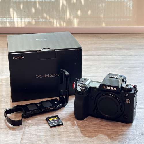 Fujifilm X-H2S body