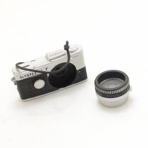 ミニチュア カメラ PEN-F オリンパス 非