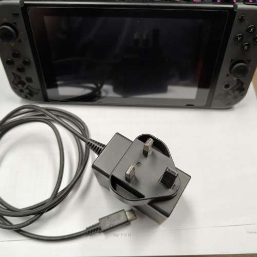 Nintendo Switch 1 芒亨大電版