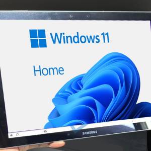 已升win11 Home(SamsungTabPro S 4GB+128GB SSD)WIFI 12吋type-C充電連logitech藍...