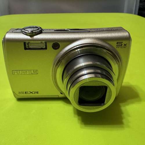 Fujifilm FinePix F200 EXR