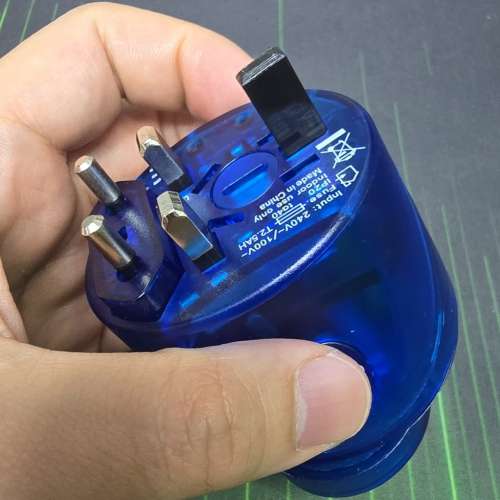 旅行萬能充電器 自帶PD快充 TYPE-C + USB頭兩個 + 送收納袋 另外多送1個旅行萬能充...