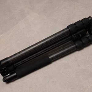 Xiletu L334C 碳纖維 三腳架 + J2 雲台套裝