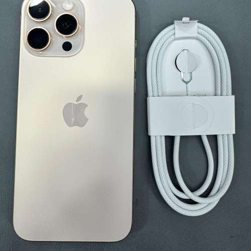 99%New iPhone 16 Pro Max 256GB 金色 蘋果保養至2025-11-11 電池效能100% 香港行貨...