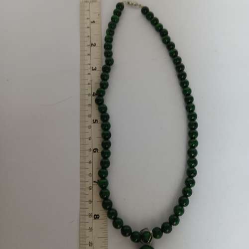 幹青頸鏈 8mm18寸，配上一粒12 mm 吊咀，可隨意掛上或 除下。no.D26.6.25