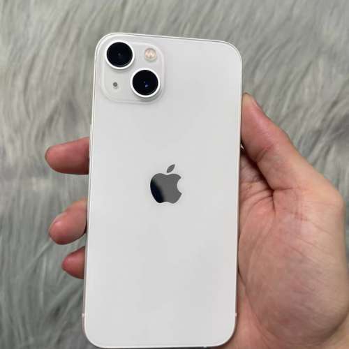 iPhone 13 512G ，電池效能92 %，換機放售，已貼上原裝鋼化Mon及贈送全新手機套。