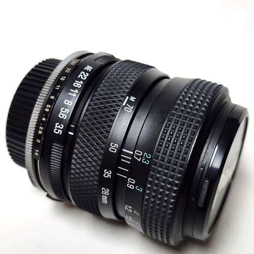 Tamron 28-70 mm f/ 3.5-4.5 Adaptall-2 model 159A Lens