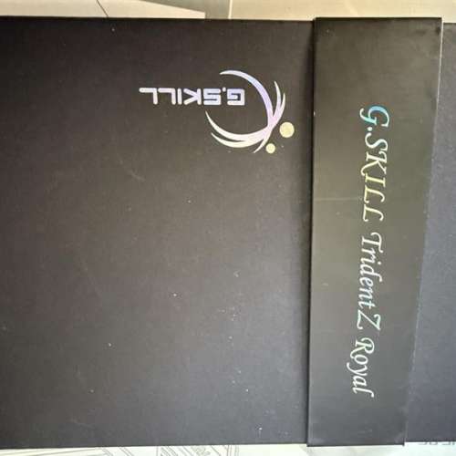 G.skill Trident z Royal Silver DDR4 4000C18D 2x16GB