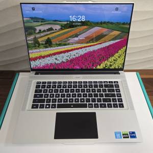 GIGABYTE AERO 16 XE5