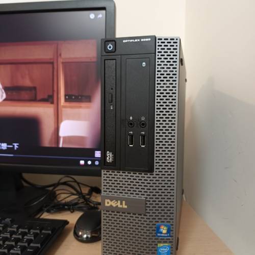 Dell 矯小型桌上電腦組合
