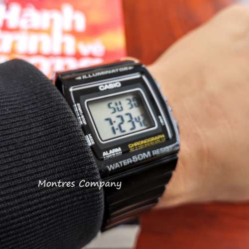 Montres Company 香港註冊公司(32年老店) 卡西歐 CASIO 七年電池壽命 黑色 W-215H-1...