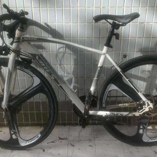 二手 公路車 VIRES 單車, (零件車出售 ), 賣一對車輪送車架  HK$128.00