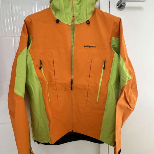 Patagonia Super Alpine Jacket CORE-TEX size M 85% new