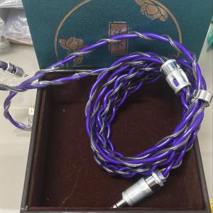 [限量1條](耳機線:蒲美蓬·阿杜德ภูมิพลอดุลยเดช)泰國音樂人調制線材...