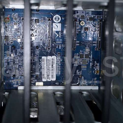 問題機 QNAP 4-Bay NAS TS-453B Mini 威聯通四盤位網絡存儲器 跟兩個Toshiba 東芝 ...