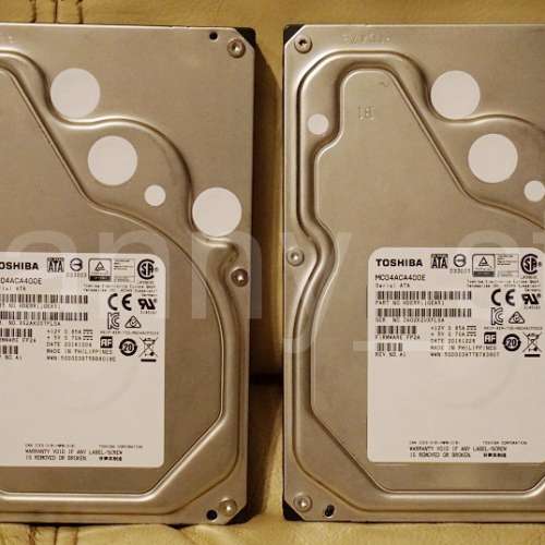 問題機 QNAP 4-Bay NAS TS-453B Mini 威聯通四盤位網絡存儲器 跟兩個Toshiba 東芝 ...