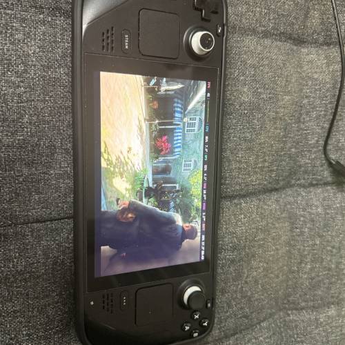 steam deck  LCD 行版512gb加一張1TB sd card