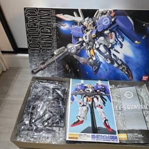 片顯示的是萬代（Bandai）出品的MG 1/100 MSA-0011[Ext] Ex-S鋼彈