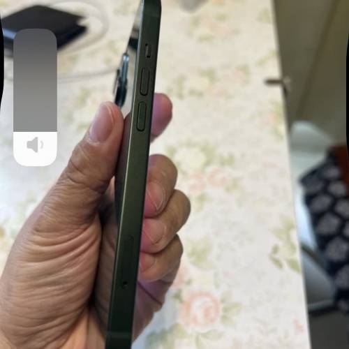 iPhone 13 green 99% new body, 128G, battery 85%