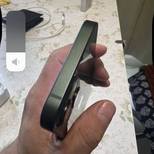 iPhone 13 green 99% new body, 128G, battery 85%