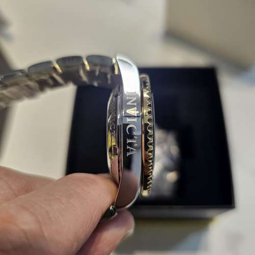 Invicta 42mm 香檳金面 NH35A自動機械錶