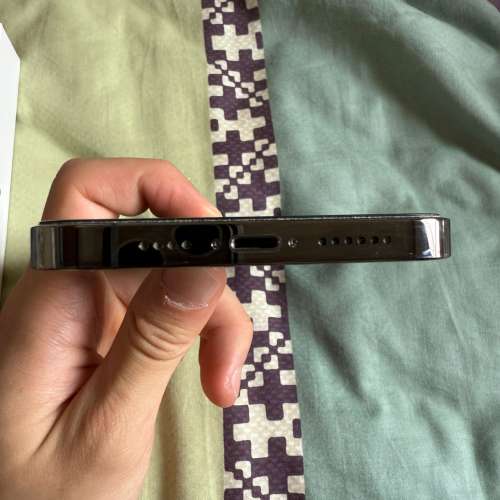 二手黑色iphone 13 pro max 128GB 連盒