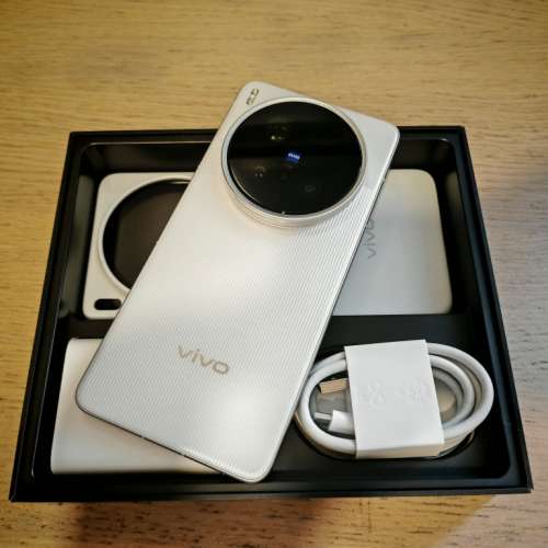 99新 國行 Vivo X200 Ultra 16+512 白色