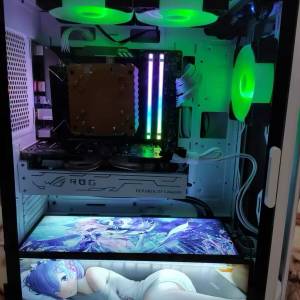 高階RGB電競 Xeon® E5 八核心十六線程遊戲電腦主，2TB 三星 SSD ，暢打各種電腦主...