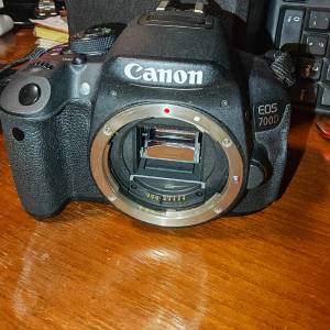 CANON EOS 700D