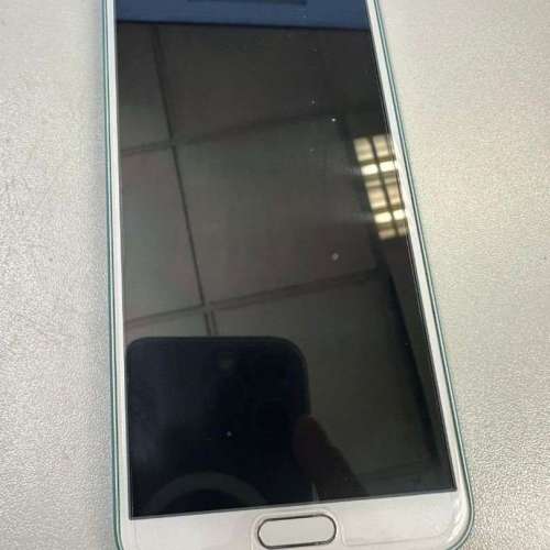 Sharp AQUOS Sense2 SHV43 日系手機