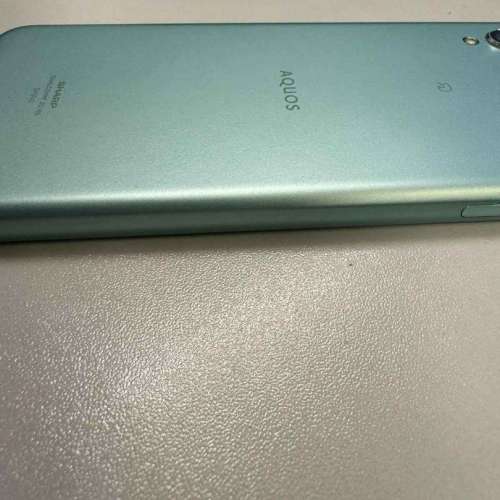 Sharp AQUOS Sense2 SHV43 日系手機