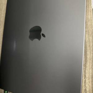 macbook pro M1 pro 16+512