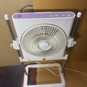 KDK  坐地鴻運扇，九成新，乾淨全正常。