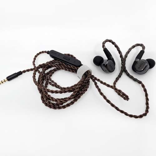 AKG N5005 入耳式耳機