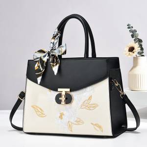 國風刺繡紅色包包中年女包媽媽結婚包輕奢斜挎婆婆婚禮禮物手提包