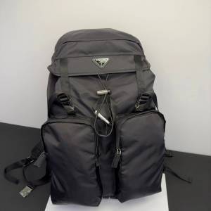 全新Prada Re-nylon Backpack