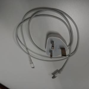 正版iPhone lighting charger 九成新
