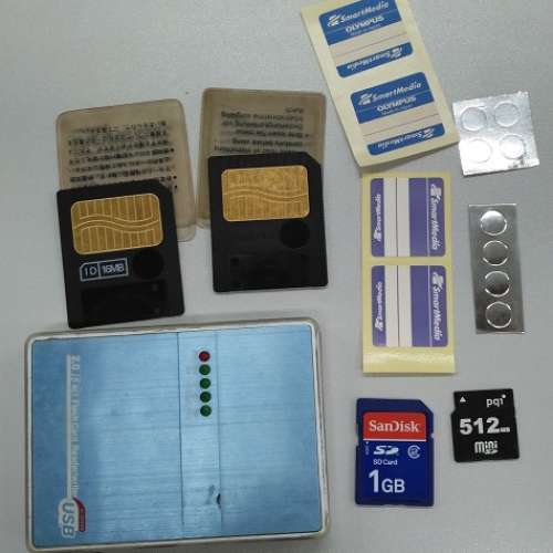 Olympus Smart Media 卡 連其他週邊