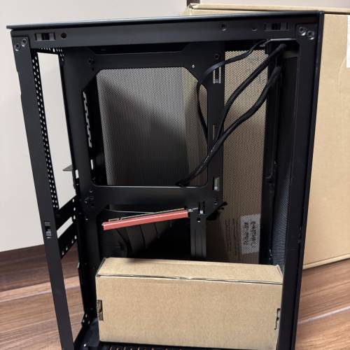 SSUPD Meshlicious (PCIe 4.0) ITX機箱 連 玻璃面板