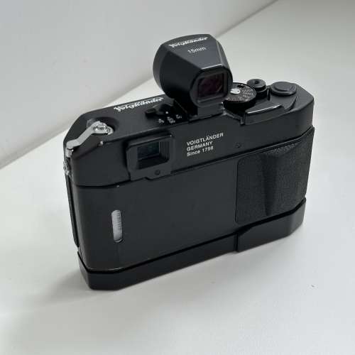 Voigtlander 福倫達 Bessa R2 with Trigger Winder Hand Grip & SUPER WIDE-HELIAR...