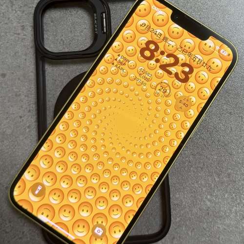 90 ％ new iPhone 14 256g