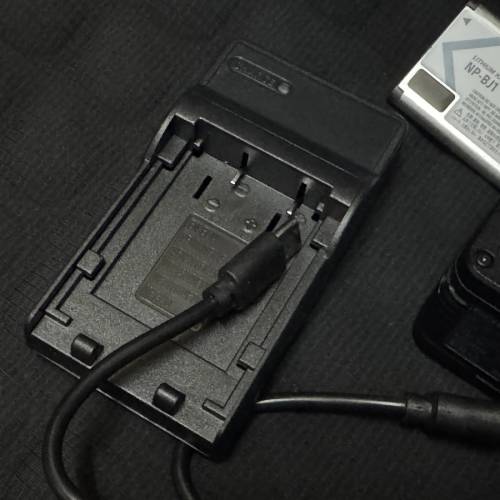 Sony Cyber-shot DSC- RX0 II (非RX100 系列， ZV1…)