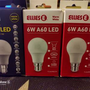 B22 6W LED light bulb warm white 💡 x 3 全新6W B22 暖黃光燈膽3個