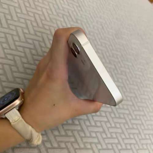 Apple iPhone 12 256G 6.1寸大螢幕，功能全部正常運作，電池效能100 %，電池良好，...