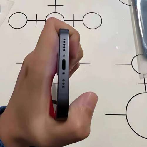 Iphone13  512G ，95新，雷電效率91 % ，5G 雙咭雙待